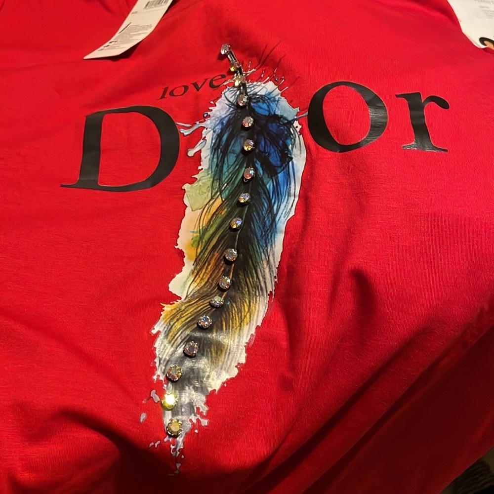 NWT Woman’s Love Rhinestone Feather Tee